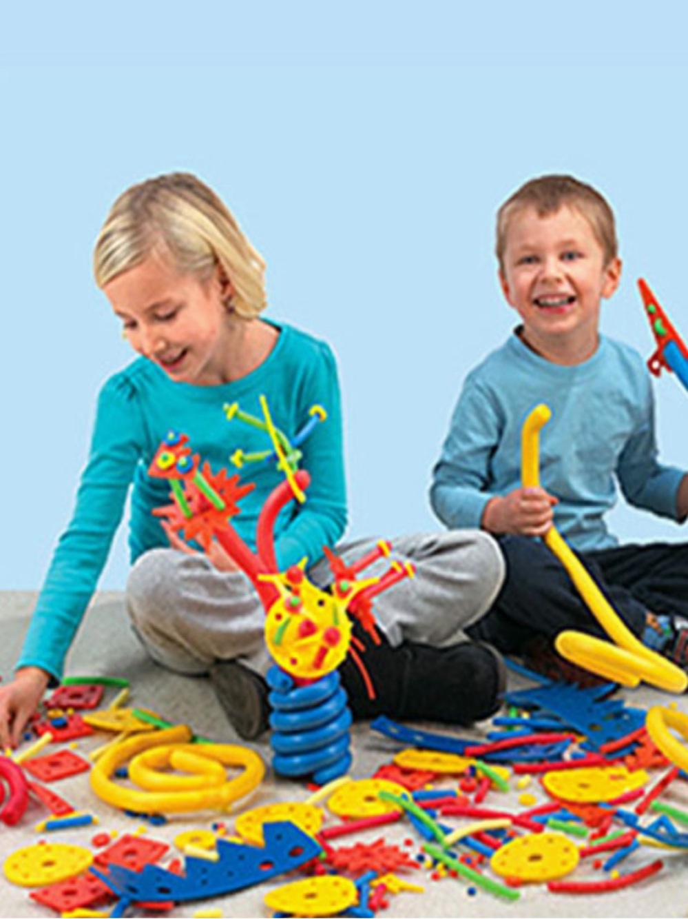 Fat Brain Toys Toobers & Zots Bend & Build Foamstruction Set Open play